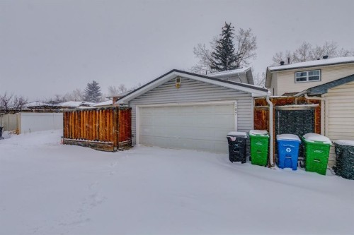 107 Sunbank Way Se, Calgary, AB - Outdoor With Exterior