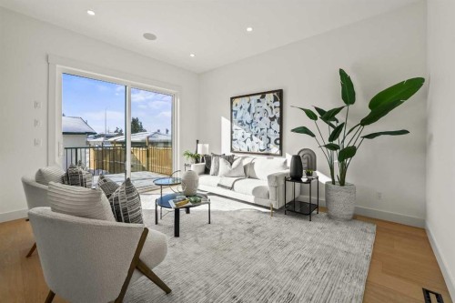 2421 25 Avenue Nw, Calgary, AB - Indoor Photo Showing Living Room