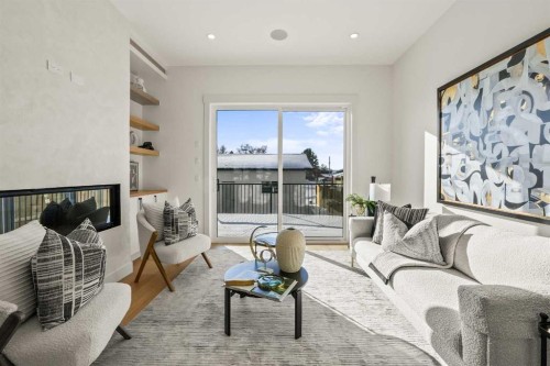 2421 25 Avenue Nw, Calgary, AB - Indoor Photo Showing Living Room