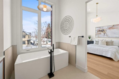 2421 25 Avenue Nw, Calgary, AB - Indoor Photo Showing Bedroom