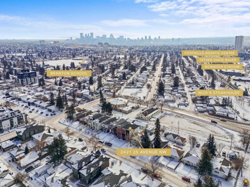 2421 25 Avenue Nw, Calgary, AB - Outdoor With View