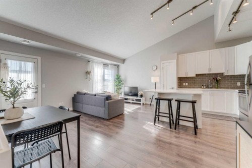 165 Evanscrest Gardens Nw, Calgary, AB - Indoor