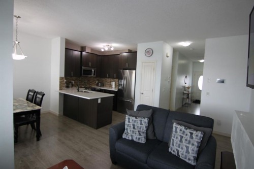 337 Copperpond Landing Se, Calgary, AB - Indoor Photo Showing Other Room