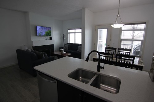 337 Copperpond Landing Se, Calgary, AB - Indoor Photo Showing Other Room