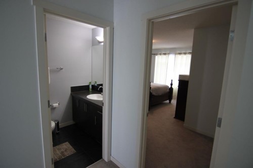 337 Copperpond Landing Se, Calgary, AB - Indoor