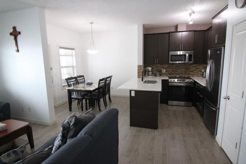 337 Copperpond Landing Se, Calgary, AB - Indoor Photo Showing Kitchen With Upgraded Kitchen