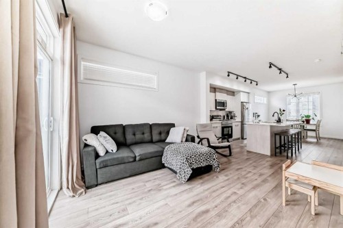 76 Walgrove Common Se, Calgary, AB - Indoor Photo Showing Living Room