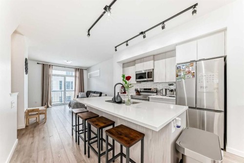 76 Walgrove Common Se, Calgary, AB - Indoor Photo Showing Kitchen