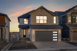 28 Spring Creek Point SW Calgary, AB T3H 6E2