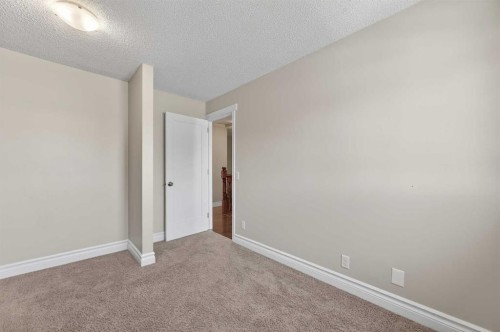 132 Erin Grove Close Se, Calgary, AB - Indoor Photo Showing Other Room