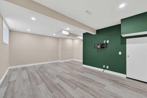 132 Erin Grove Close Se, Calgary, AB - Indoor