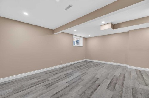 132 Erin Grove Close Se, Calgary, AB - Indoor Photo Showing Other Room