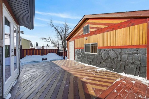132 Erin Grove Close Se, Calgary, AB - Outdoor With Deck Patio Veranda With Exterior