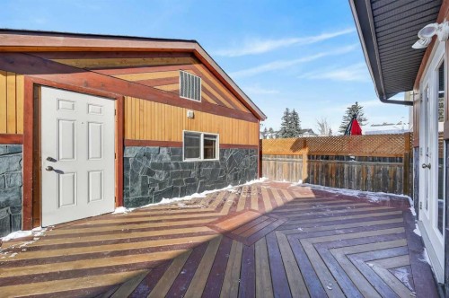 132 Erin Grove Close Se, Calgary, AB - Outdoor With Exterior