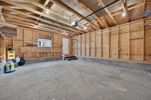 132 Erin Grove Close Se, Calgary, AB - Indoor