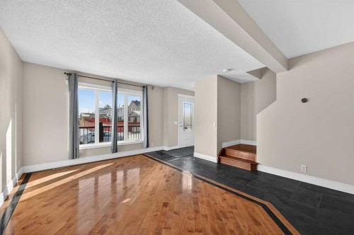 132 Erin Grove Close Se, Calgary, AB - Indoor Photo Showing Other Room