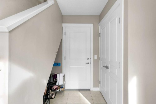 603-32 Horseshoe Crescent, Cochrane, AB - Indoor Photo Showing Other Room