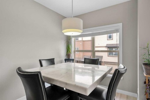603-32 Horseshoe Crescent, Cochrane, AB - Indoor Photo Showing Dining Room