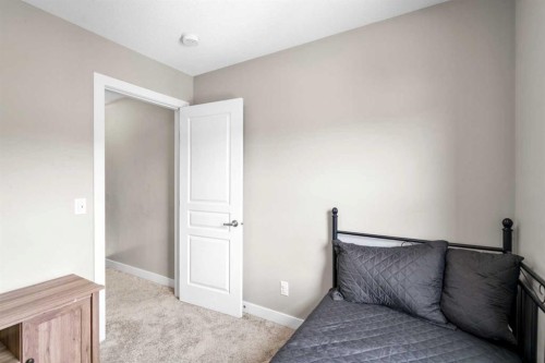 603-32 Horseshoe Crescent, Cochrane, AB - Indoor