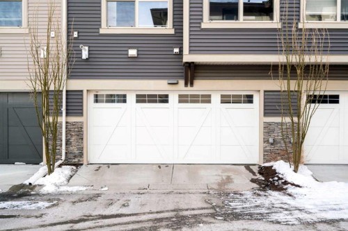 603-32 Horseshoe Crescent, Cochrane, AB - Outdoor