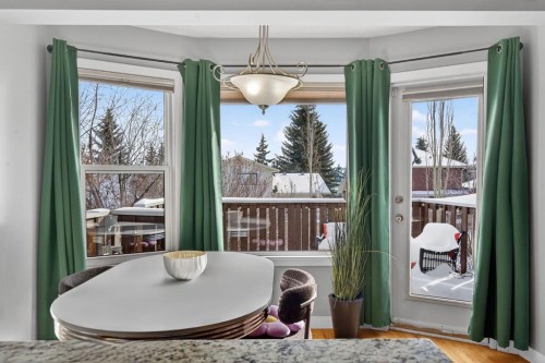 57 Shannon Circle Sw, Calgary, AB - Indoor Photo Showing Dining Room