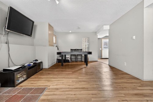 57 Shannon Circle Sw, Calgary, AB - Indoor Photo Showing Other Room