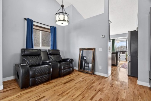 57 Shannon Circle Sw, Calgary, AB - Indoor
