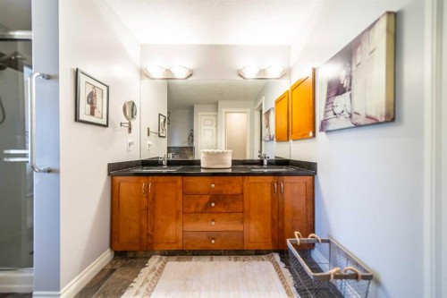 205-4 Hemlock Crescent Sw, Calgary, AB - Indoor