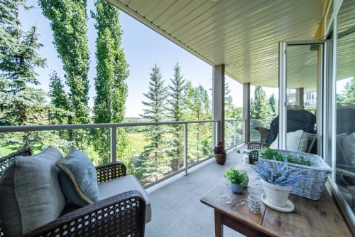 205-4 Hemlock Crescent Sw, Calgary, AB - Outdoor With Exterior