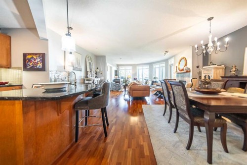 205-4 Hemlock Crescent Sw, Calgary, AB - Indoor Photo Showing Dining Room