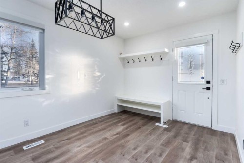 6163 Penworth Road Se, Calgary, AB - Indoor Photo Showing Other Room