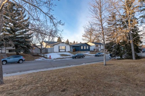 6163 Penworth Road Se, Calgary, AB - Outdoor