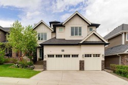 71 Aspen Dale Way SW Calgary, AB T3H 0S1