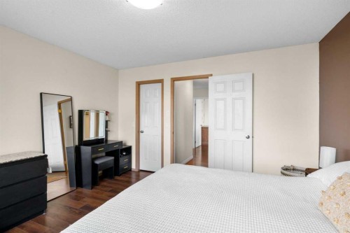 268 Mt Aberdeen Close Se, Calgary, AB - Indoor Photo Showing Bedroom