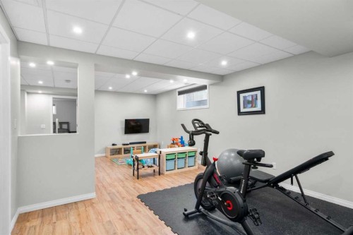 268 Mt Aberdeen Close Se, Calgary, AB - Indoor Photo Showing Gym Room