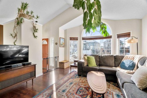 268 Mt Aberdeen Close Se, Calgary, AB - Indoor Photo Showing Living Room