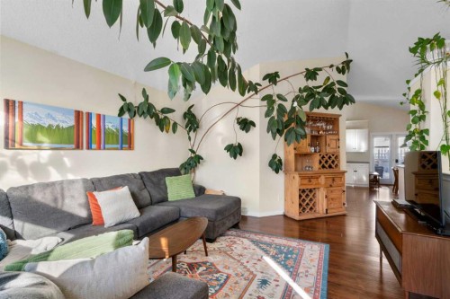 268 Mt Aberdeen Close Se, Calgary, AB - Indoor Photo Showing Living Room