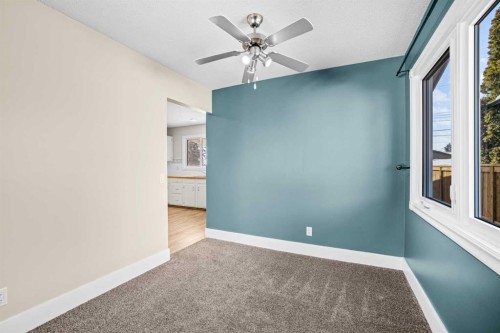1007 Hunterston Place Nw, Calgary, AB - Indoor Photo Showing Other Room