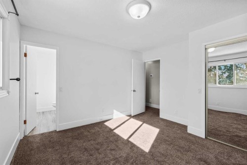1007 Hunterston Place Nw, Calgary, AB - Indoor Photo Showing Other Room