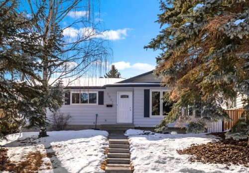 1007 Hunterston Place Nw, Calgary, AB - Outdoor