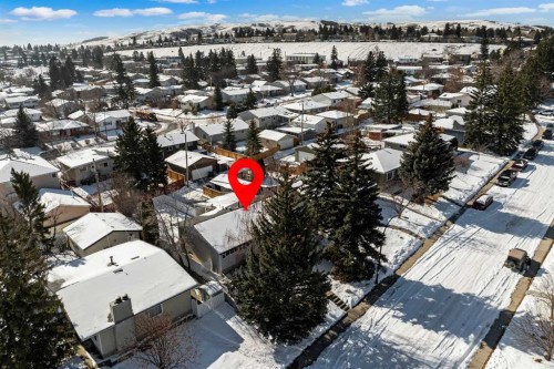 1007 Hunterston Place Nw, Calgary, AB - Outdoor With View