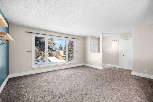 1007 Hunterston Place Nw, Calgary, AB - Indoor