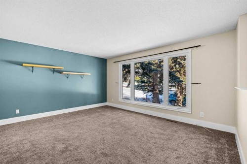 1007 Hunterston Place Nw, Calgary, AB - Indoor Photo Showing Other Room