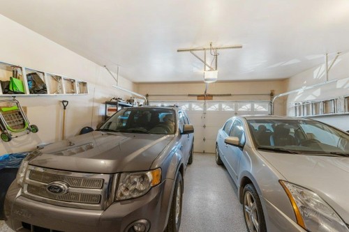 52 Macewan Park Heights Nw, Calgary, AB - Indoor Photo Showing Garage