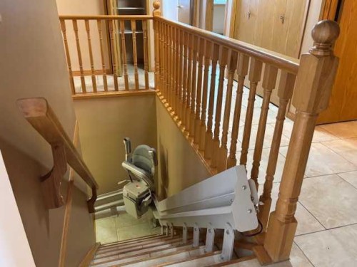 52 Macewan Park Heights Nw, Calgary, AB - Indoor Photo Showing Other Room