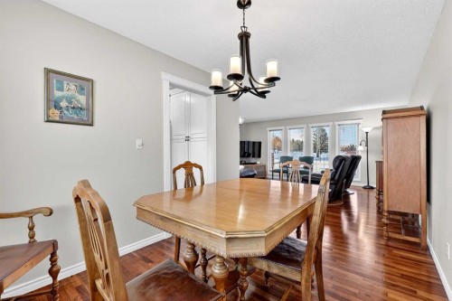 168 Midlake Boulevard Se, Calgary, AB - Indoor Photo Showing Dining Room