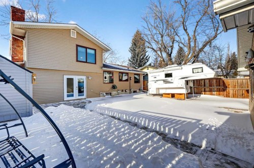 168 Midlake Boulevard Se, Calgary, AB - Outdoor