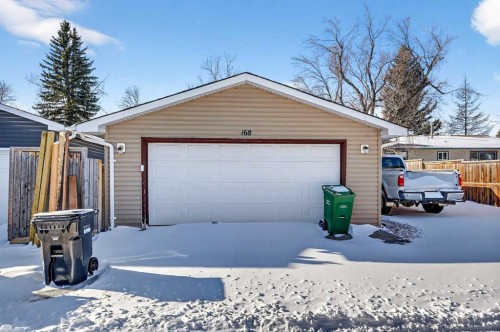 168 Midlake Boulevard Se, Calgary, AB - Outdoor