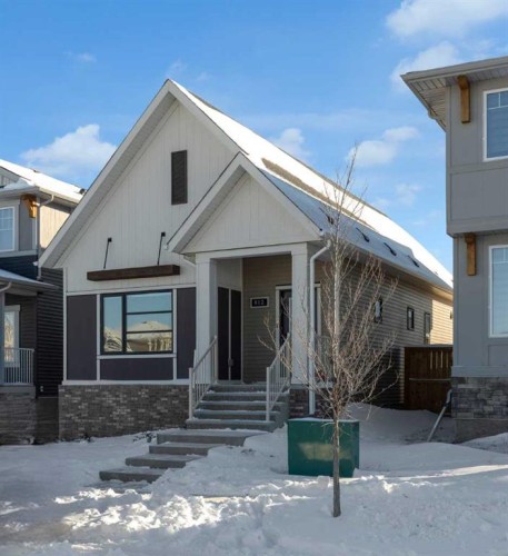 812 Reynolds Manor Sw, Airdrie, AB - Outdoor With Facade