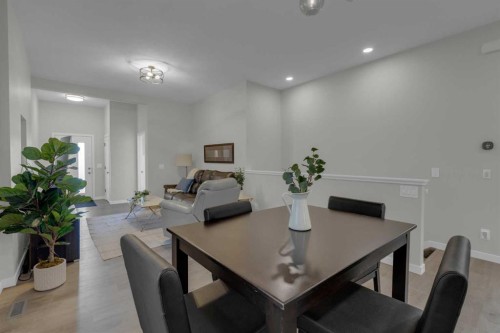 812 Reynolds Manor Sw, Airdrie, AB - Indoor